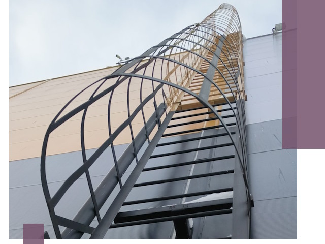 Изготовление и монтаж пожарных лестниц в Сургуте профессионально