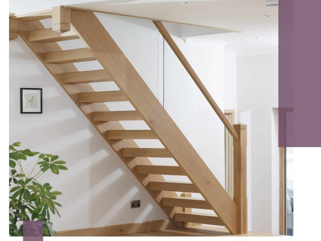 Изготовление деревянных лестниц под ключ в Сургуте для дома