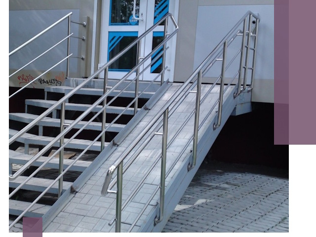 Пандус на крыльцо под ключ в Сургуте: монтаж и изготовление