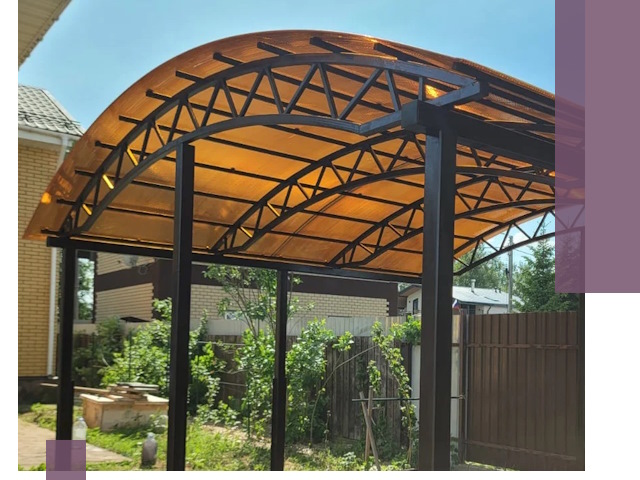 Изготовление навесов под ключ в Сургуте из качественных материалов