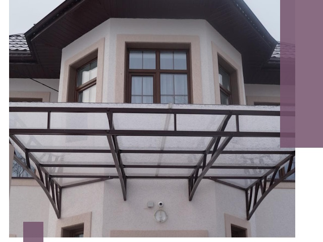 Козырьки из поликарбоната под ключ в Сургуте