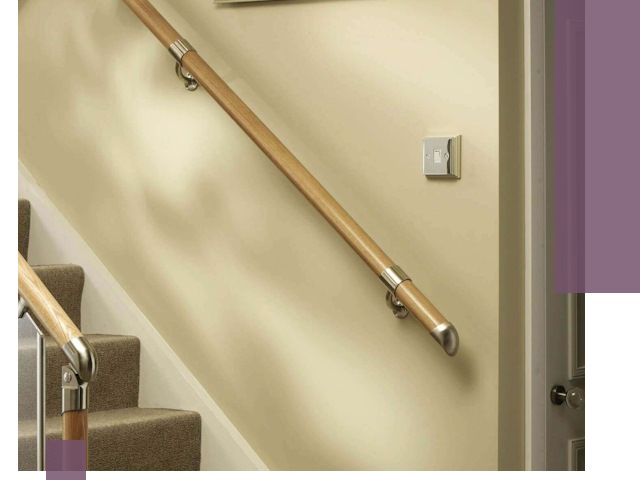 Монтаж пристенных поручней профессионально в Сургуте