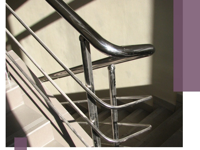 Поручни из нержавеющей стали под ключ в Сургуте